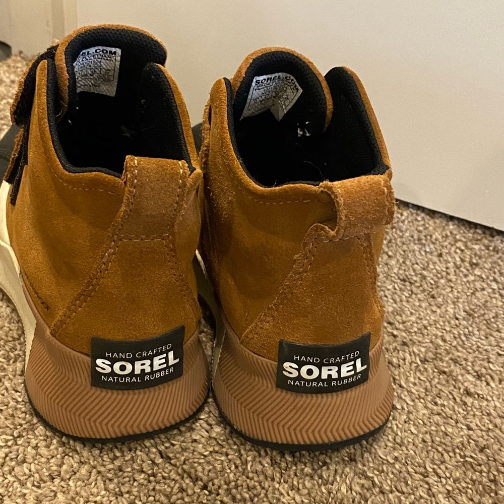 Kids’ Sorel Out ‘N About Classic – Size 12- Camel Brown/Sea Salt